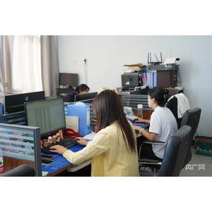 满都拉镇：光伏储能项目落地边境小镇