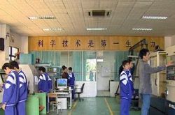 赤峰一职专校企合作培育品牌学生