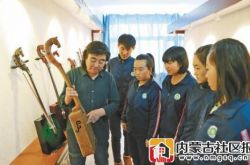 传承班里培养“守艺人”
