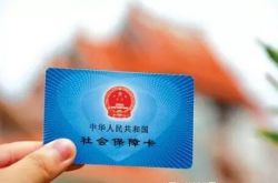 我区61个旗县区市被确定为全民参保试点