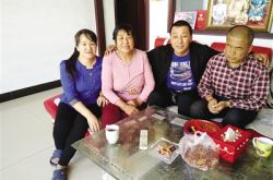 阿都庆：把捡回来的盲人哥哥当作亲哥哥